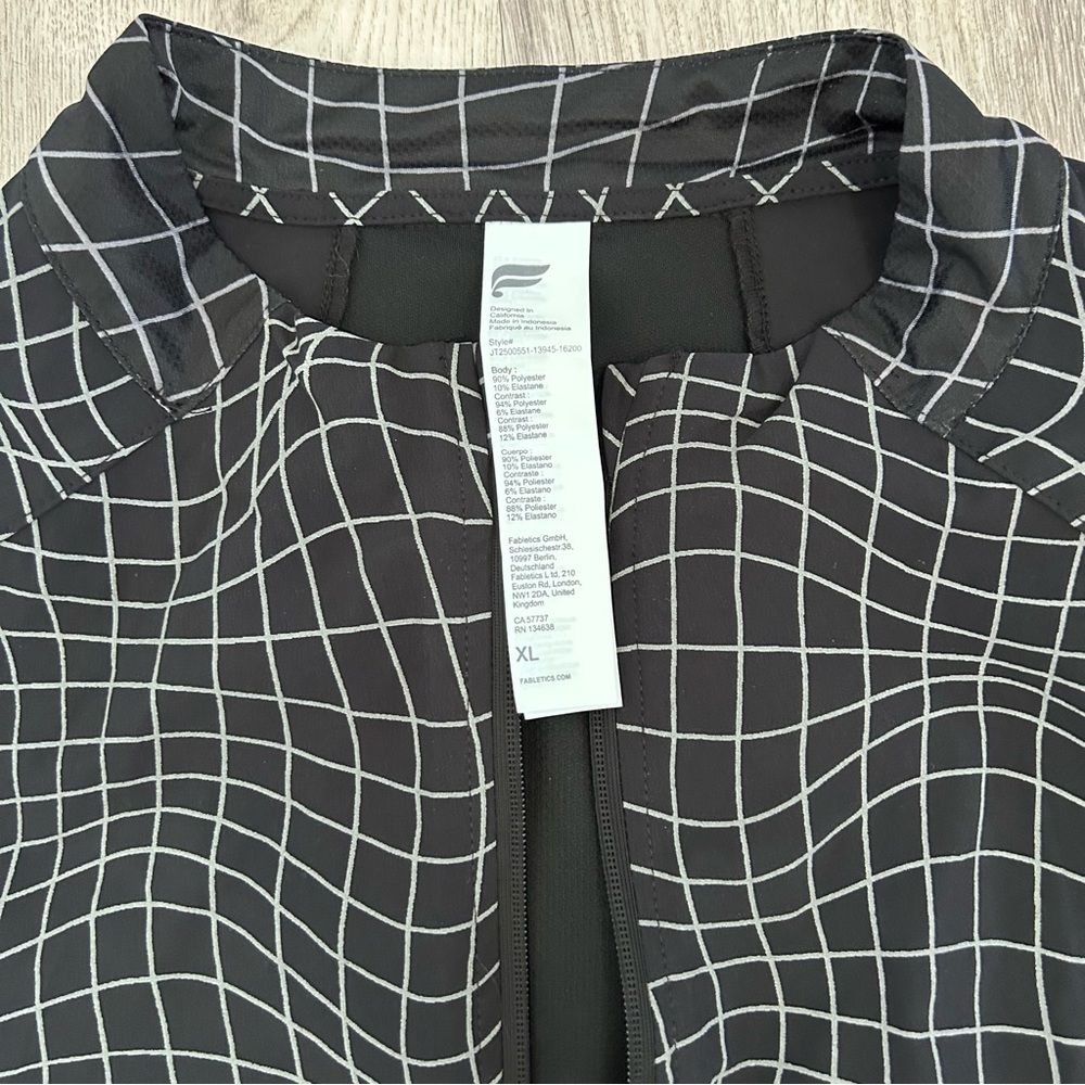 Fabletics Infinite Jacket Black Griddy Reflective… - image 3